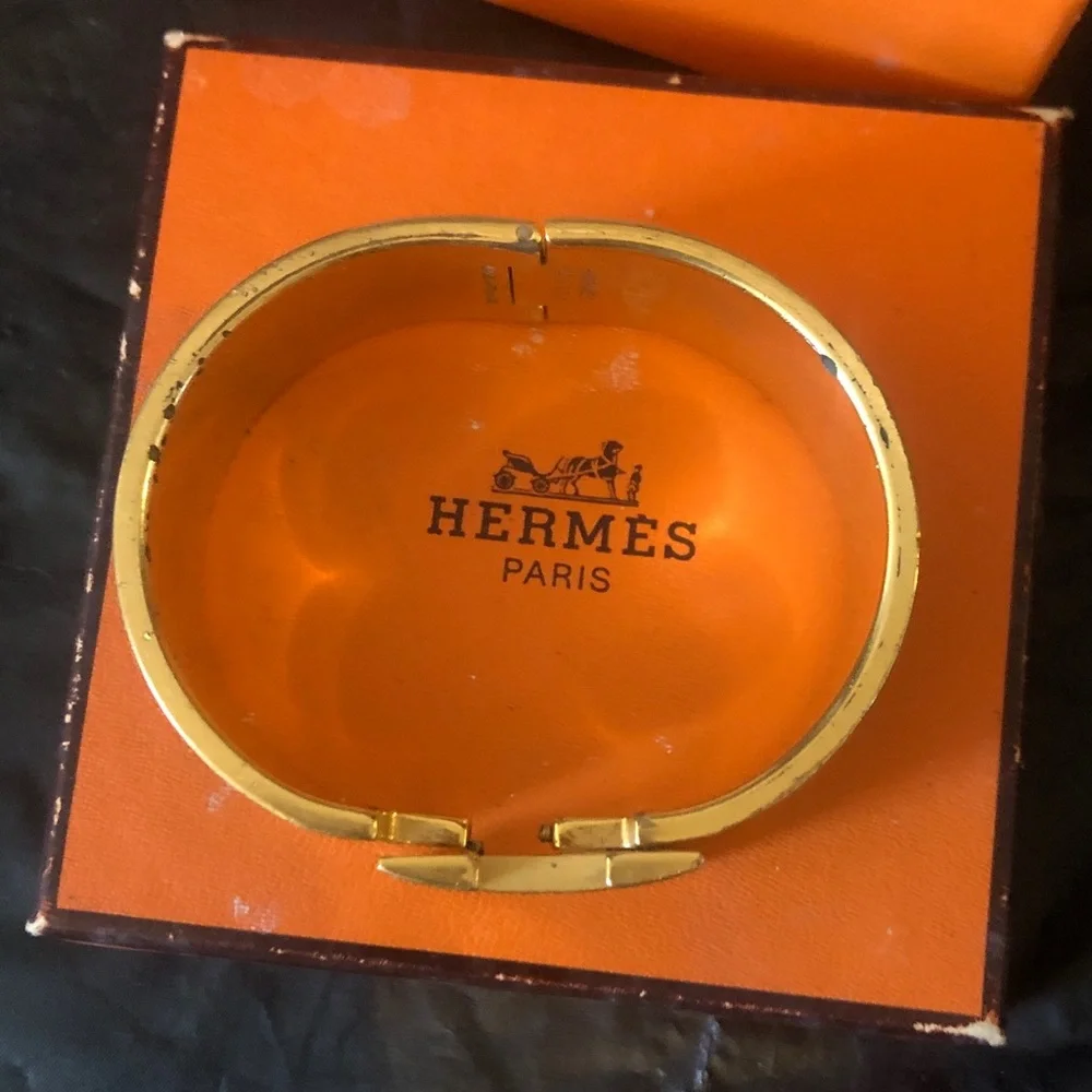 Hermes medium Click H cuff in black and gold GM (larger circumference) boxed - Picture 6 of 9